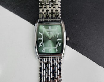 Odnowiony zegarek męski Seiko Slim Quartz z zieloną tarczą, prostokątny, 26 mm