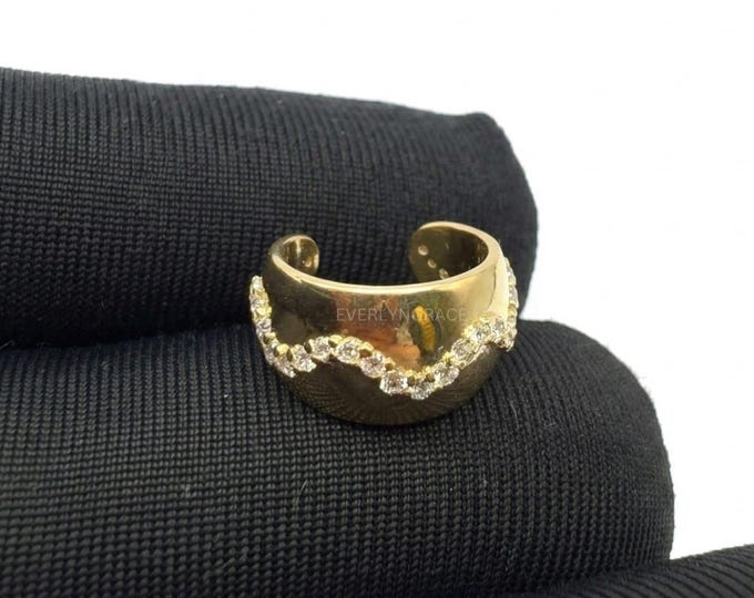 14K Solid Gold Lab Grown Diamond Ear Cuff, No Piercing Conch Earring