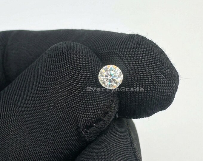 Scalloped Set Diamond Grace Threaded Backing