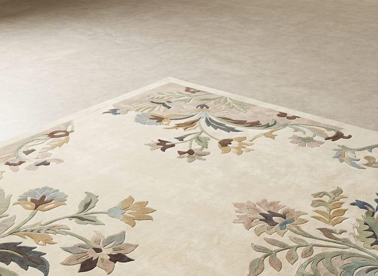 Hand Tufted Floral Wool Rug, Vintage Botanical Area Rug, Classic Ivory ...