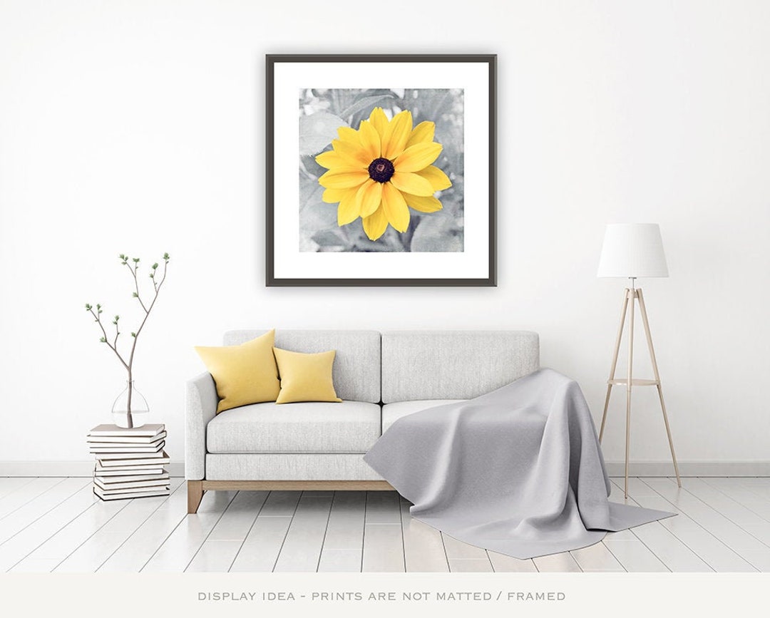  Framed Canvas Wall Art Daisy Flower Pattern Oil Painting  Artwork Picture Posters Wall Decor for Living Room Bedroom Bathroom Office  Home Decoration 20x20 in: Posters & Prints