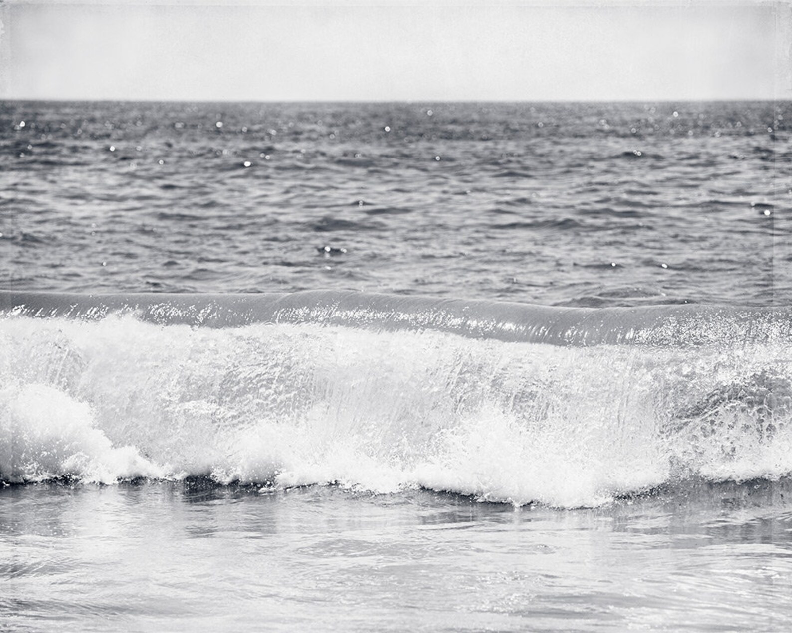 Black and White Ocean Wave Print – Coastal Seascape Photography - Etsy