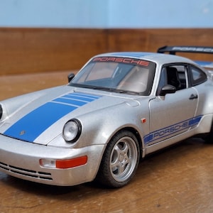 1:24 Scale Porsche 911 Carrera RS Highly Detailed Diecast Model | Lights & Sound