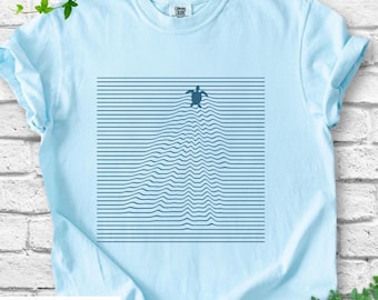 Comfort Colors® Sea Turtle Line Art T Shirt, Minimalist Ocean Graphic Tee, Turtle Shirt, Coastal Nature Art, Summer Shirt, Marine Life Gift