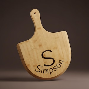 Tagliere per pizza personalizzato in bambù, idea regalo per la cucina, articolo per la lista nozze, monogramma, pala in legno, piatto da portata, serata in famiglia