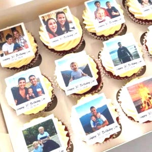 Decoraciones comestibles personalizadas para cupcakes con fotos: láminas de glaseado estilo Polaroid para pasteles y cupcakes.