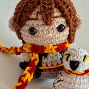 Harry The Wizard Iconic Amigurumi Serie | Magic-Inspired Crochet Collectible | Handmade Gift for Fantasy Lovers