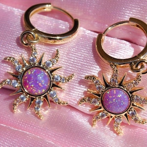 Boucles d'oreilles soleil violettes opale soleil Boucles d'oreilles pendantes soleil plaqué or