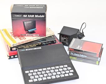 Paquete Timex Sinclair 1000 con 16K de RAM, cintas, libros, sin probar, PC de 1982