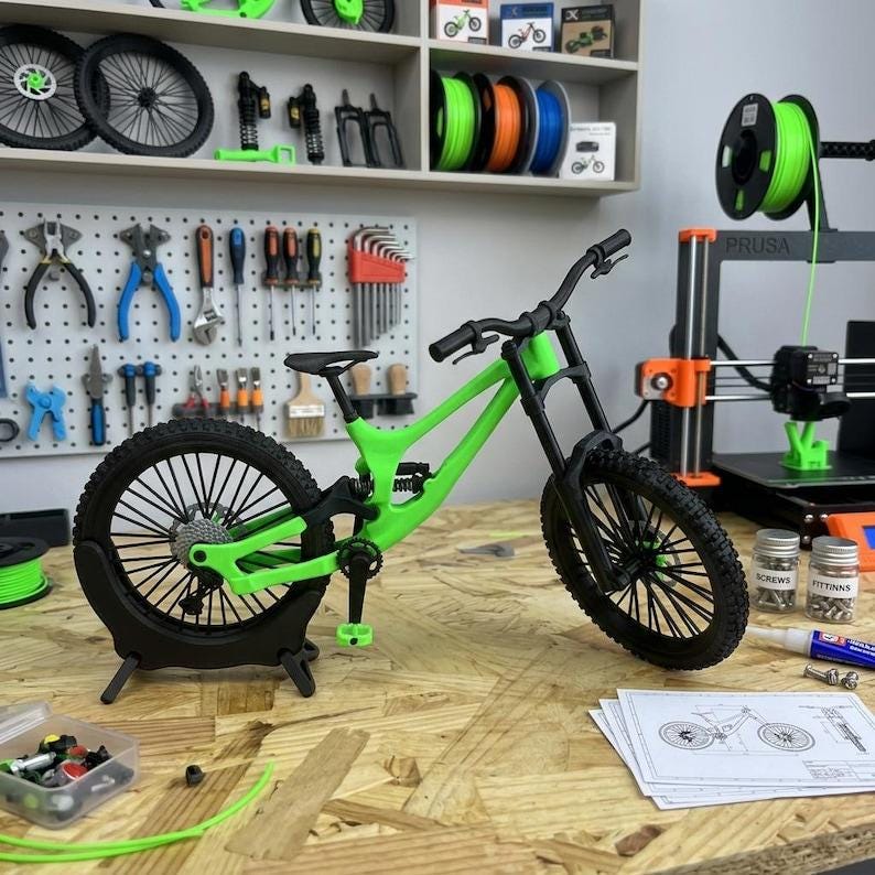 Nuovo set di 4 MTB V10, Pro Series Downhill, Extreme, Miniature, Mountain Suspension Bikes - Modelli 3D in formato .stl - Download immediato immagine 8