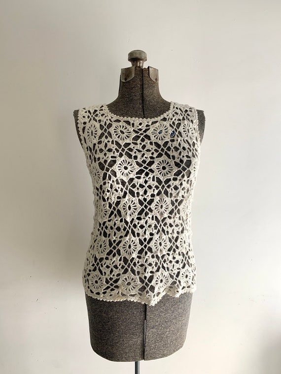 Butterfly Print Openwork Sleeveless Tops Butterfly Print Openwork Sleeveless Tops