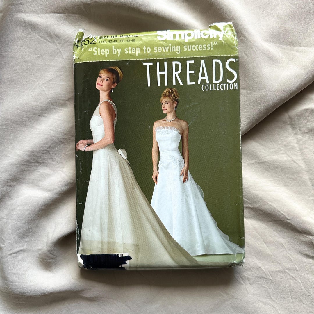Vintage Bridal Gown Sewing Pattern | Simplicity 4652, Size 14-20 (UNCUT ...