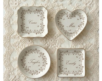 Prezenty dla druhen, spersonalizowany pierścionek z imieniem, talerz na biżuterię, spersonalizowany wzór Toile de Jouy, ceramiczna taca na biżuterię, podziękowania dla druhen od panny młodej