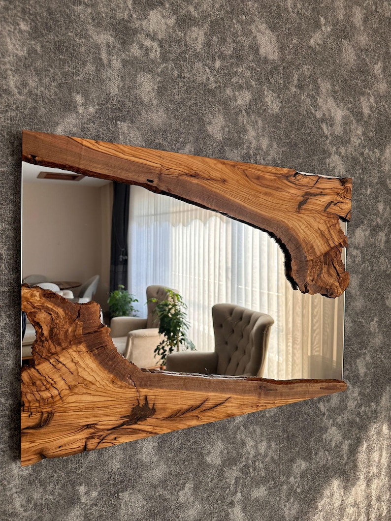 Handgemaakte houten spiegel, olijfhouten spiegel, live edge olijfhouten wandspiegel – badkamerspiegel, spiegel in de hal afbeelding 10