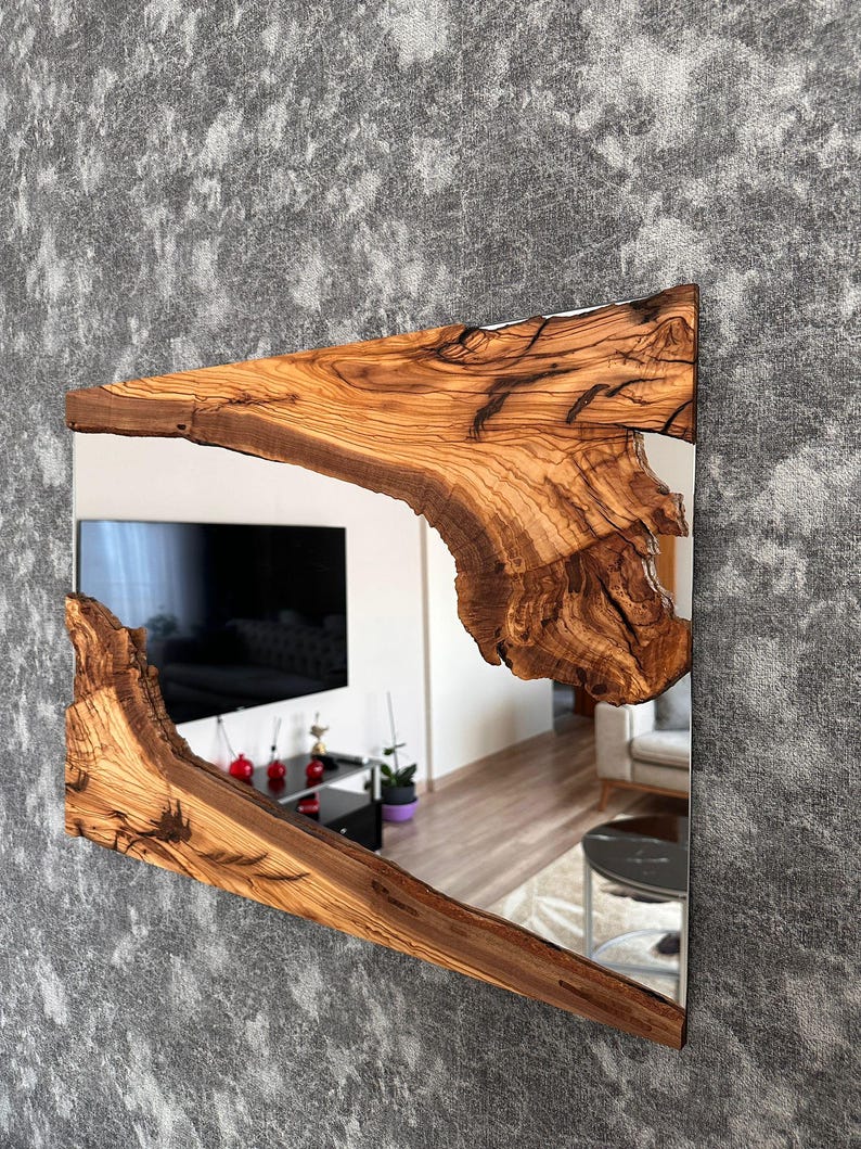 Handgemaakte houten spiegel, olijfhouten spiegel, live edge olijfhouten wandspiegel – badkamerspiegel, spiegel in de hal afbeelding 18