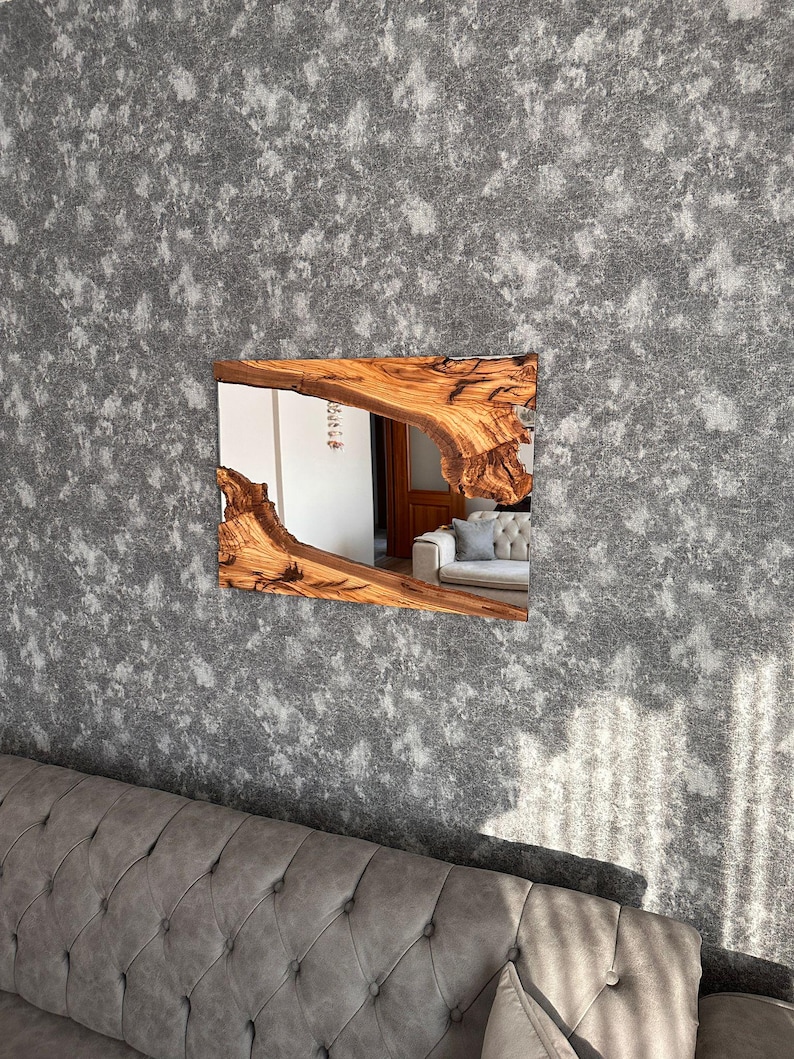 Handgemaakte houten spiegel, olijfhouten spiegel, live edge olijfhouten wandspiegel – badkamerspiegel, spiegel in de hal afbeelding 19