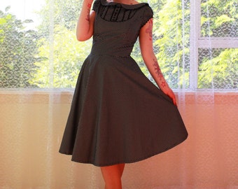 1950s Rétro "Mary" Office Dress with Full Skirt, Peter Pan Collar and Puff Sleeves - Any Colour -Custom made to Fit