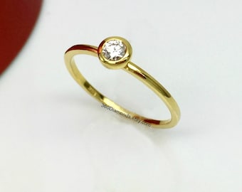 Solitario diamante anillo, anillo de pequeños diamantes, anillo de compromiso de oro, banda de diamante fino, aniversario oro anillo, anillo oro promesa, oro sólido de 14 k