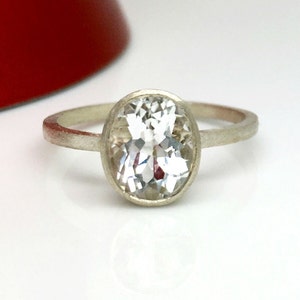 Weißer Topas ring, ewig dein strahlenden Topas Ring, Edelstein-Ring, Sterling Silberring, ovaler Ring, Verlobungsring, Ehering, D397N