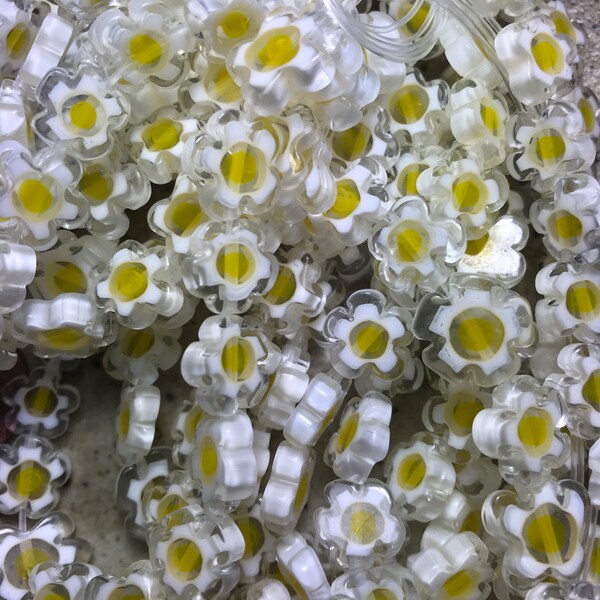 50% off  - 12 mm Clear, white and yellow Milliefiori Daisy Glass beads