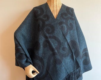 Reversible Blue Oversize Poncho Shawl – One Size Acrylic Fabric Winter Wrap