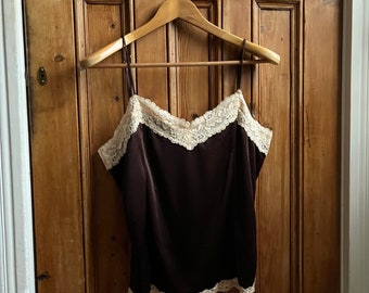 Ladies vintage cami top sleeveless chocolate brown vest  festival  lace trim bodice bohemian tees white small size 16 evening lace