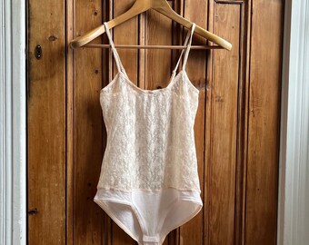 Ladies vintage camisole bodysuit sheer lingerie peach pink neutrals lace trim bodice bohemian tees small size 10 evening sustainable