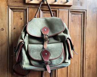 Preloved backpack rugsack olive green leather vintage bags tan brown medium shopping travel college school adjustable gift ladies accessorie