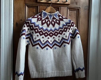 Vintage scandinavian jumper ladies pullover cream sweater knitwear sustainable clothing slow fashion burgundy white yolk knitted cabin core