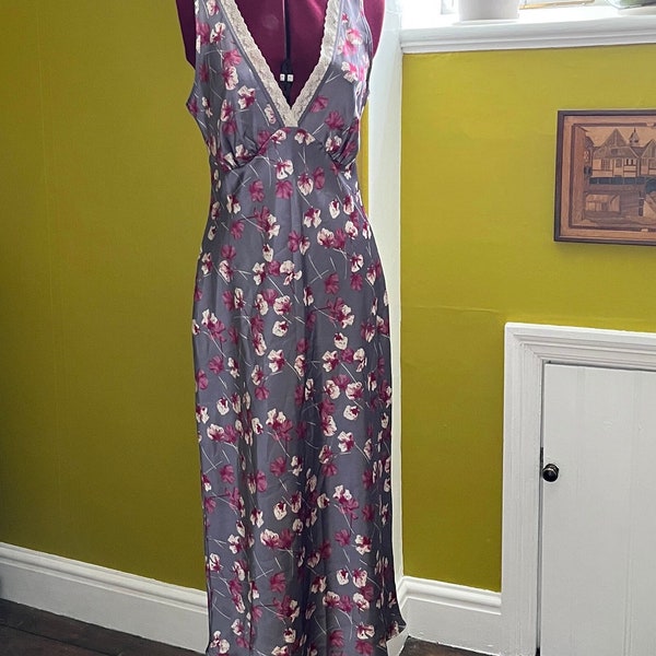 Ladies floral slip dress size 8 small  sustainable sleeveless top vintage clothing summer dresses 90s clothing grey purple satin midi
