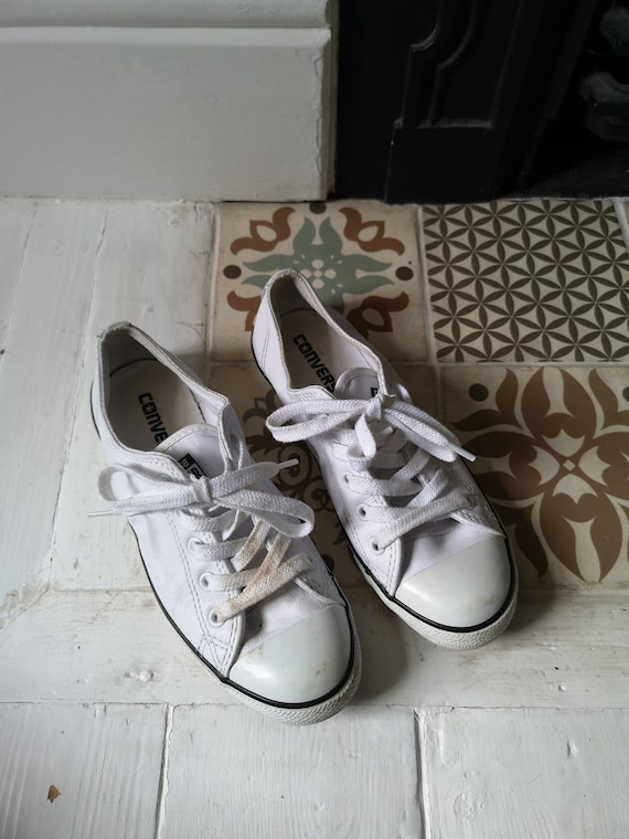 cheap ladies converse size 4