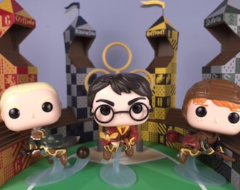 Espositore per campo di Quidditch - Edizione Campionato per la collezione Harry Potter Kinder - Solo per esposizione / Funko Harry Potter Kinder - SOLO PER ESPOSIZIONE
