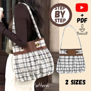 Puede incluir: Un patrón de costura para un bolso de hombro con tela de cuadros blancos y negros, una banda horizontal marrón y un cierre giratorio dorado. El diseño incluye una guía paso a paso, una descarga en PDF e instrucciones para dos tamaños.
