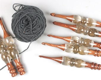 Wooden Resin Crochet Hooks, Ergonomic Grip Set (7 Sizes)