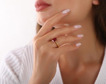Anillo Rubí Radiante, Anillo de Piedra Natal de Julio, Anillos para Mujer, Joyería de Piedra Natal, Anillo de Plata 925 para Mujer, Joyería Minimalista, Regalos para Mujer