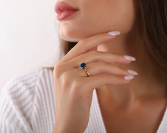Anillo redondo de zafiro, anillo de piedra natal de septiembre, joyería de piedra natal, anillo de plata de ley 925 para mujer, joyería minimalista, anillos para mujer