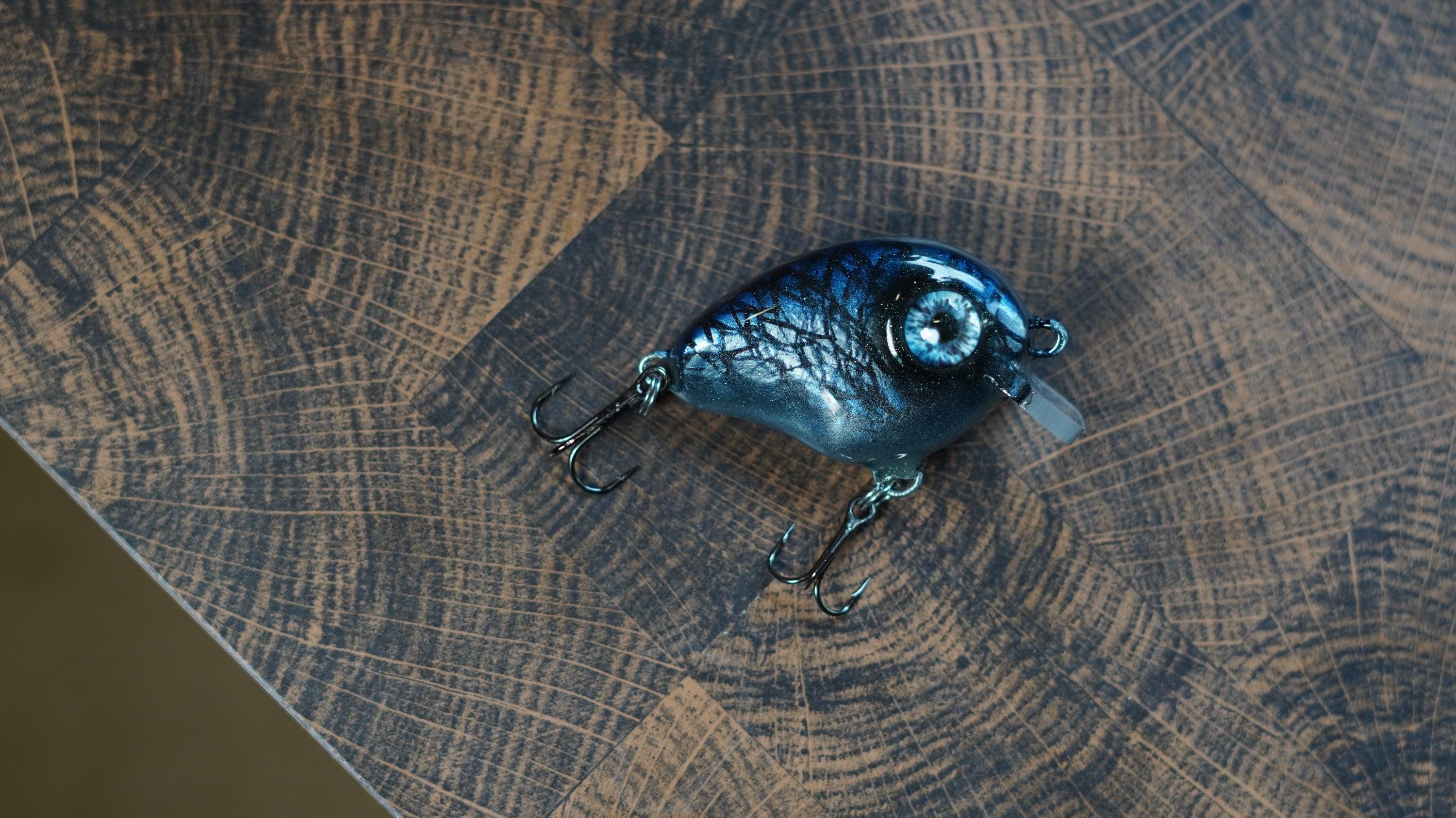 Leurre De Pêche Crankbait En Bois De Balsa – Fait Main – Riddle Bait – Vivienne
