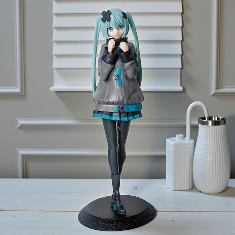 Hatsune Miku Anime Figure, Kawaii Collectible Action Model Toy, Desktop Display Ornament, Christmas & Birthday Gift