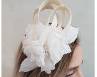 Ivory flower wedding fascinator 'Lamorran'