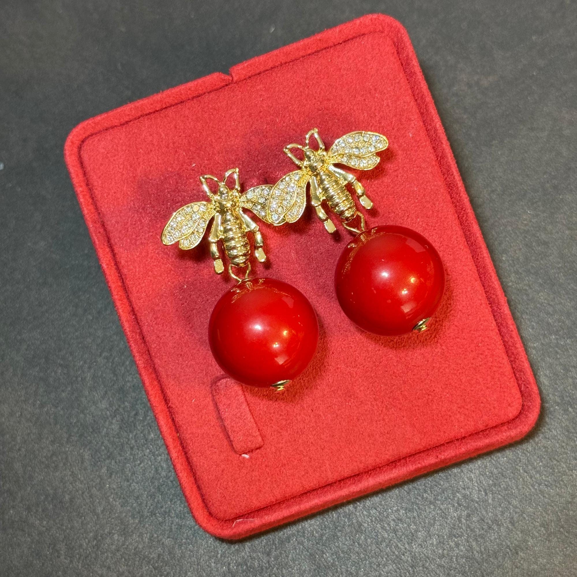 Red Drop Bee Earrings – Gold-tone & Crystal Detailed Dangle  display picture 1
