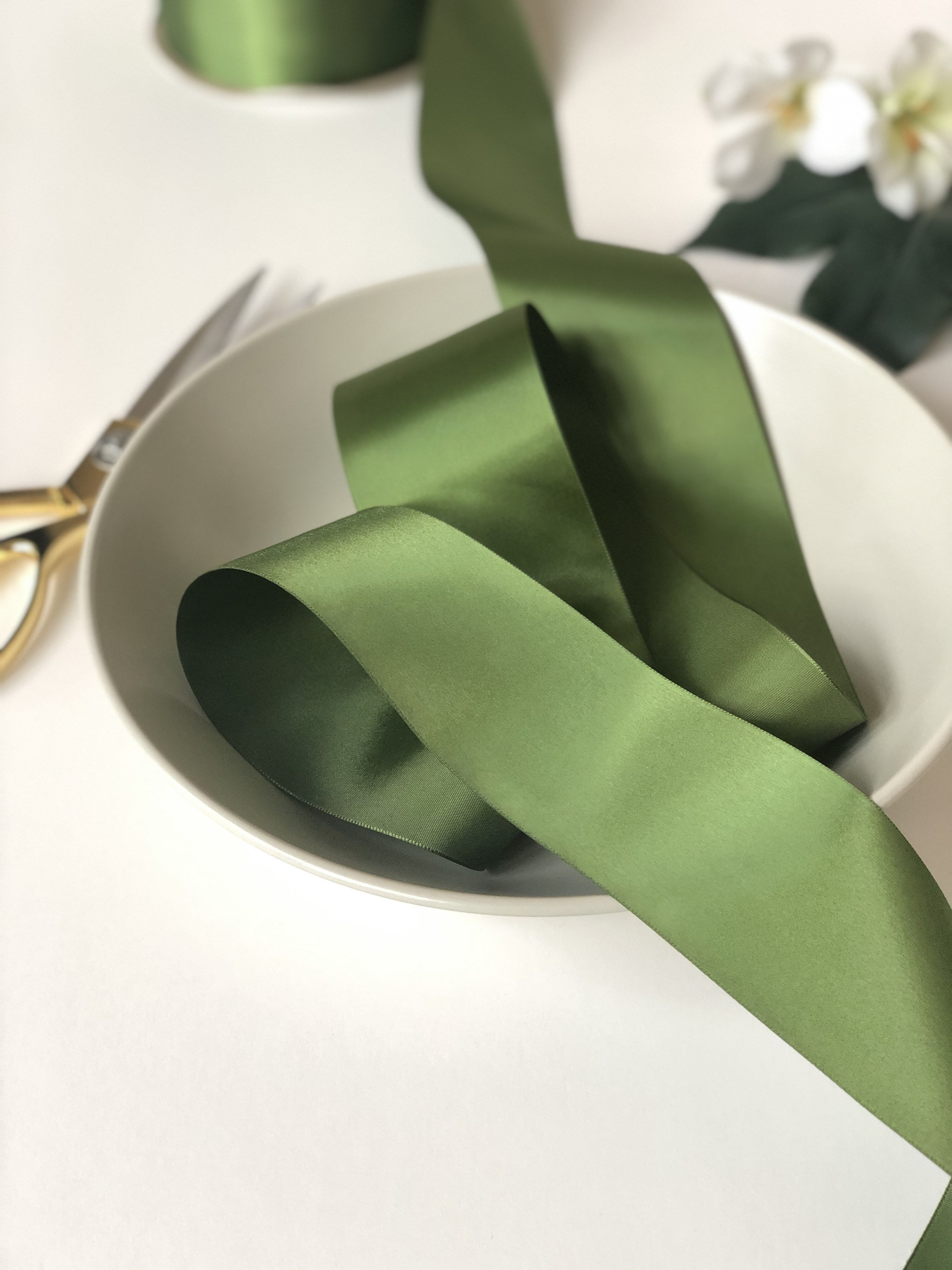 Sage Green Ribbon Double Sided Satin Ribbon Willow Green High Quality Green  Satin Ribbon Green Weddings, Sashes, Headbands by the Yard 