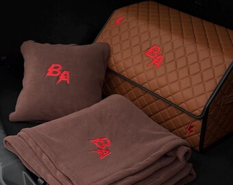Juego de baúl para auto: organizador, almohada y manta, regalo personalizado para el auto de tu esposo, almohada personalizada para reposacabezas, caja de almacenamiento de cuero ecológico, auto nuevo.