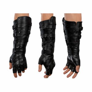 Guanteletes de cuero sin dedos / Brazaletes ajustables para cosplay