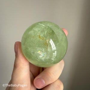 Esfera de fluorita verde / Destello arcoíris / Cristal natural / 275 g imagen 3