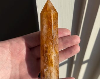 Torre de cristal de cuarzo sanador dorado / 4,7 pulgadas (128 g)