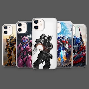 Op de afbeelding: Een verzameling telefoonhoesjes met verschillende Transformers-personages. De hoesjes tonen afbeeldingen van robots in actie, met levendige kleuren en gedetailleerde ontwerpen. De hoesjes zijn gemaakt van transparant plastic.
