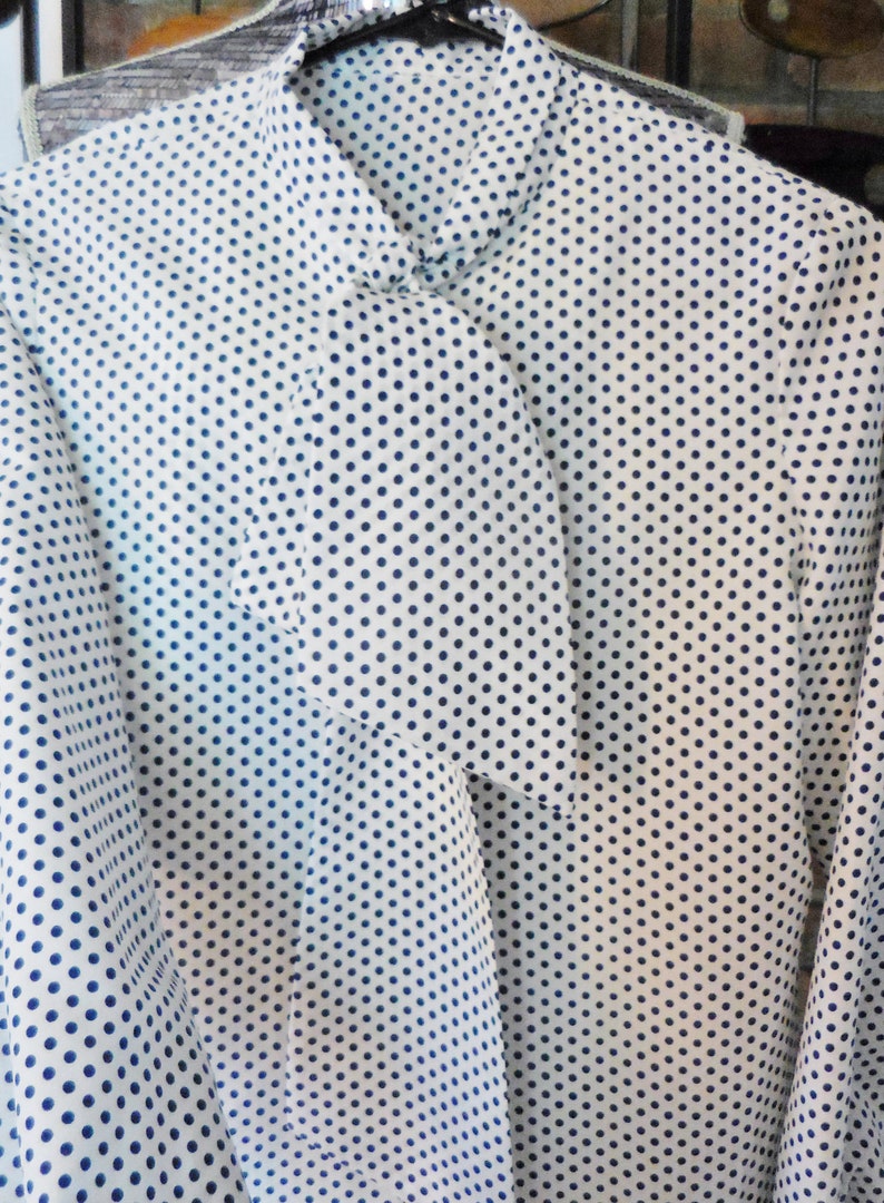 Extra Long TieBow -Career Wear Size SM Long Sleeves White wNavy Blue Polka Dots Vintage 1970/'s Pussy Bow Blouse Shirt Mad Men