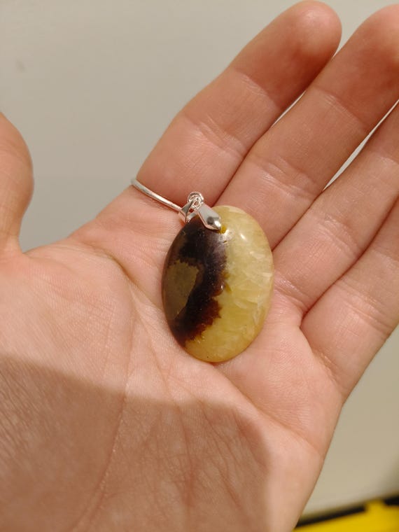 SEPTARIA 7,7 Gr - Yellow and brown - Pendant