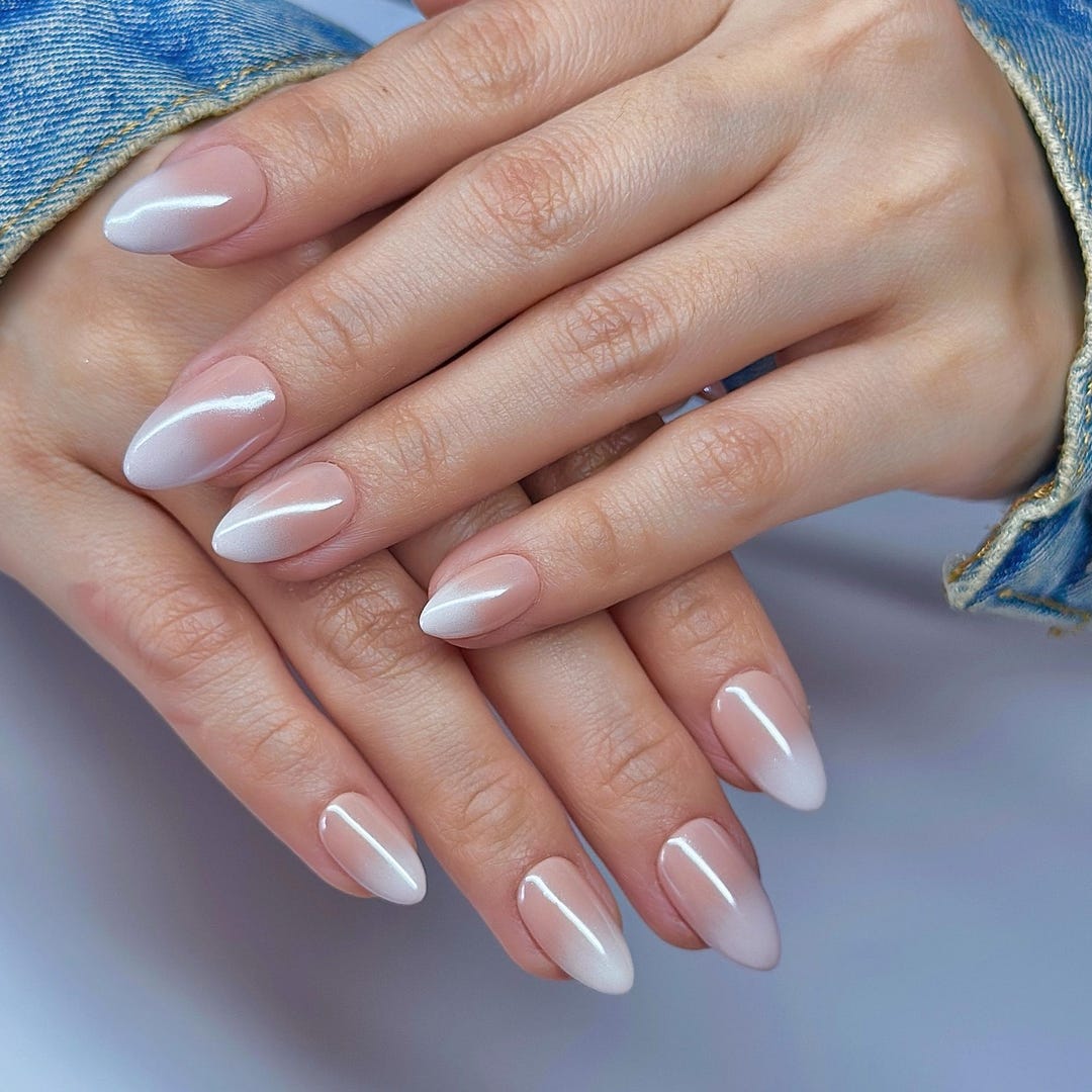 Snowy white press on nails