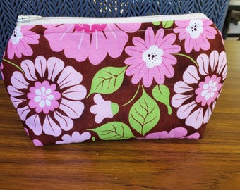 Handmade Pencil Pouch – Fabric Zipper Bag for Pens, Markers & Everyday Essentials
